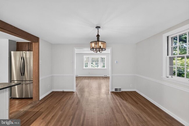 Photo - 216 Huron Ave