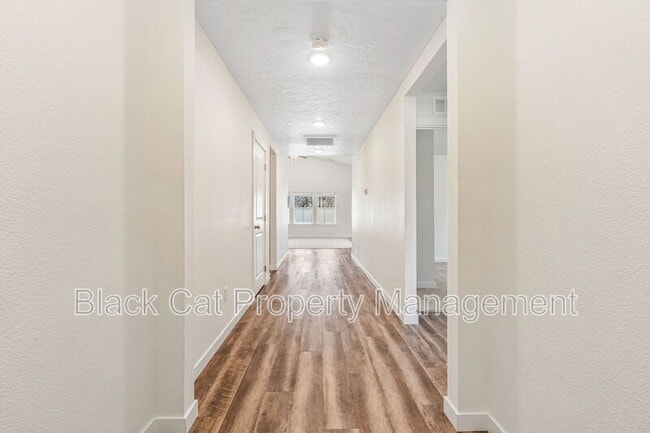 Photo - 10604 W New Berlin Dr