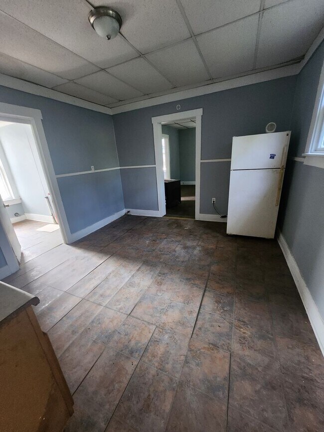 Photo - Lower2 bedroom unit