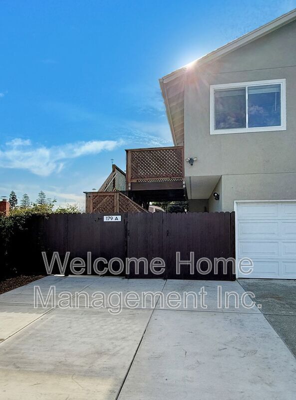 Building Photo - 179 Brown Dr