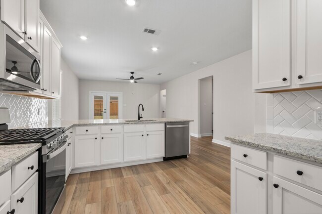 Photo - 1126 Campside Dr