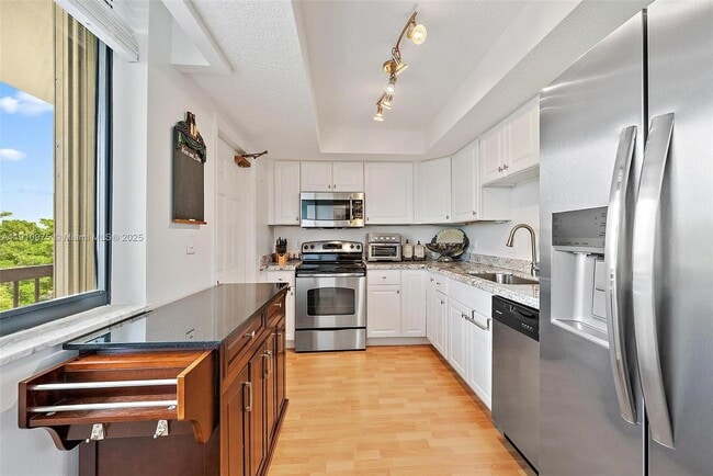 Photo - 1605 S US Hwy 1 Unit M1-405