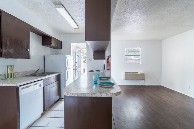 Bella Vista Apartments