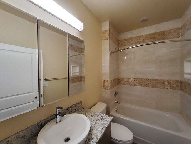 Photo - Bison Cove Unit A5 Unidad A5