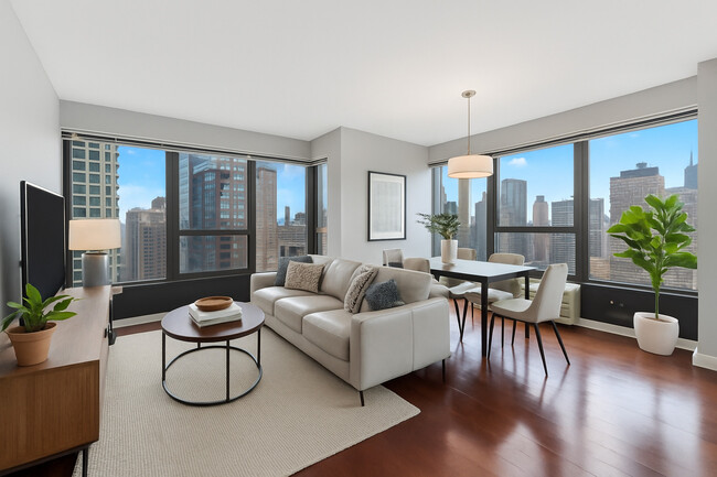 Photo - 30 E Huron St Unidad 3602