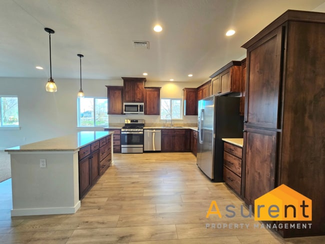 Photo - Newly Constructed 3 Bedroom, 2.5 bathroom SW Medford Home