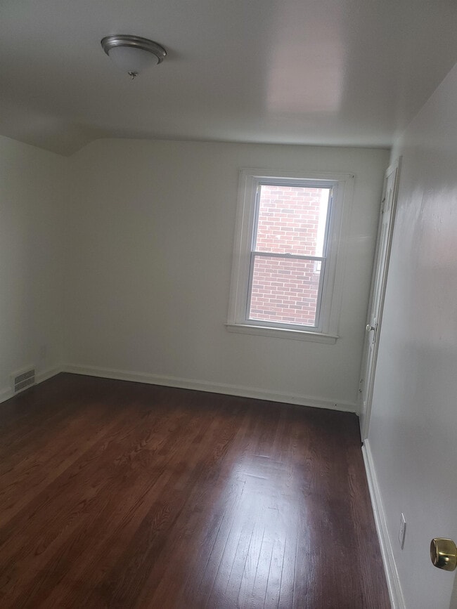 Photo - 14481 Maddelein St