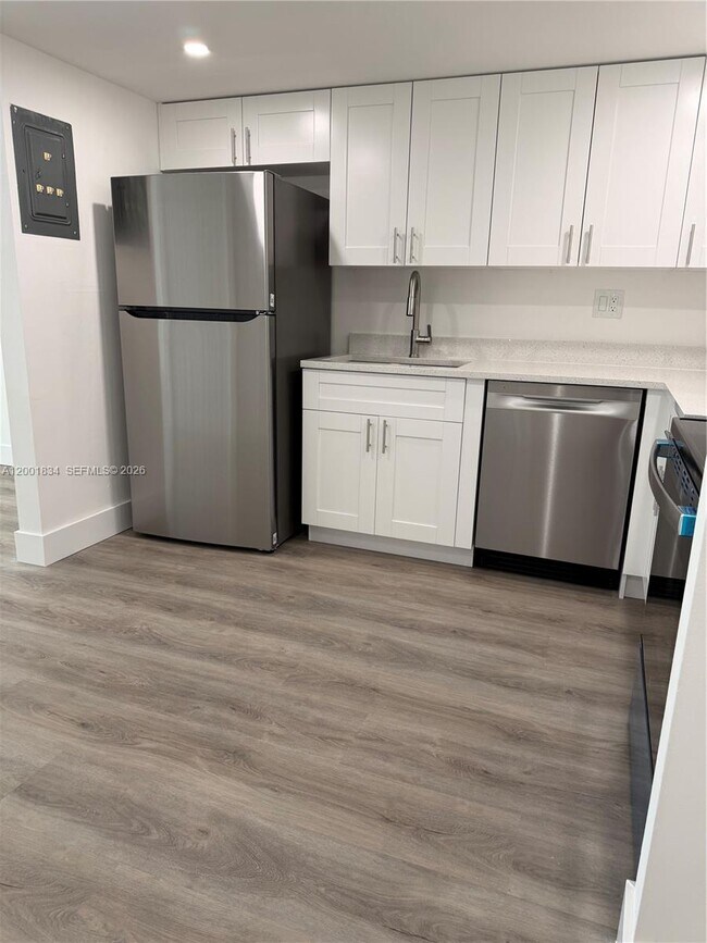 Photo - 200 Lakeview Dr Unit 102