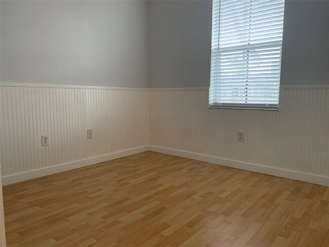 Photo - 256 Riverwalk Cir