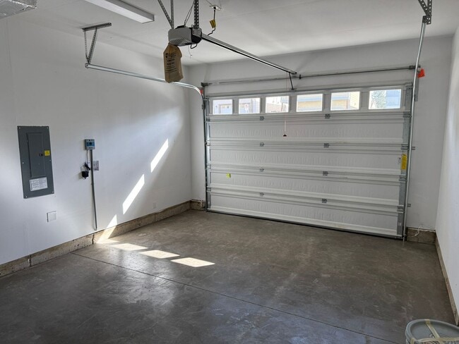 Photo - Beautiful Three Bedroom New Construction Home For Rent