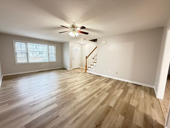 Building Photo - 47-49 Kent Road Unit 47