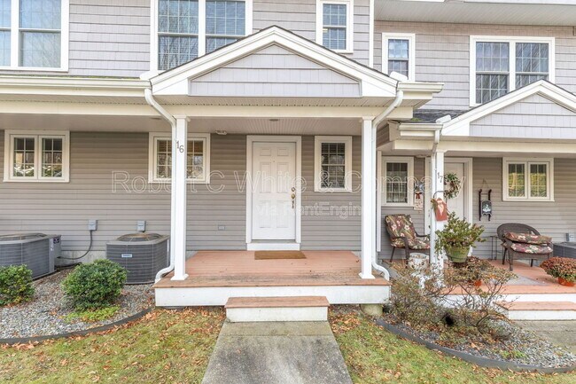 Photo - 330 Crystal Ave Unidad 16