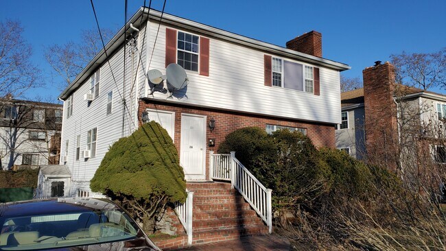 Photo - 2 Bryon Rd Unit 2