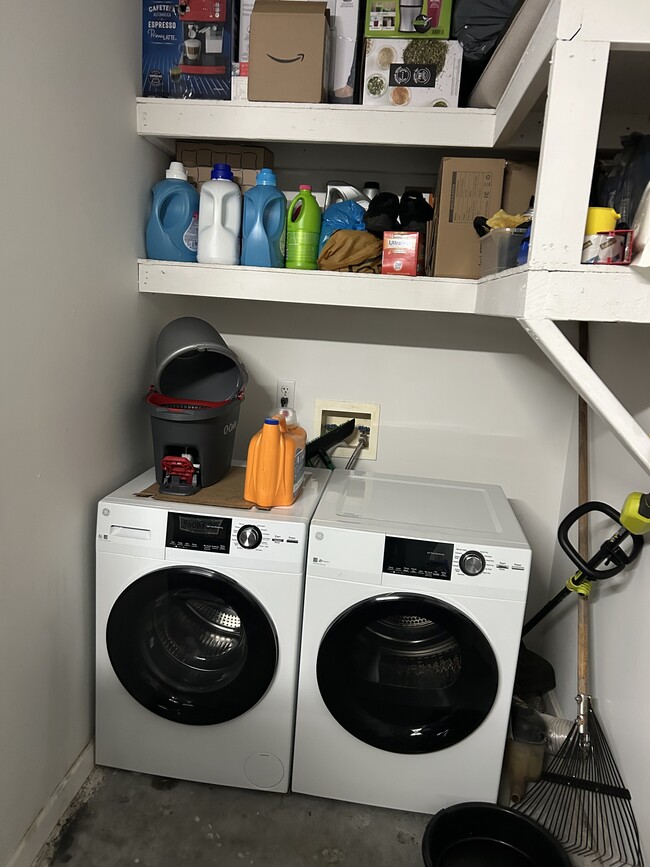 Photo - 1289 Homer City Way