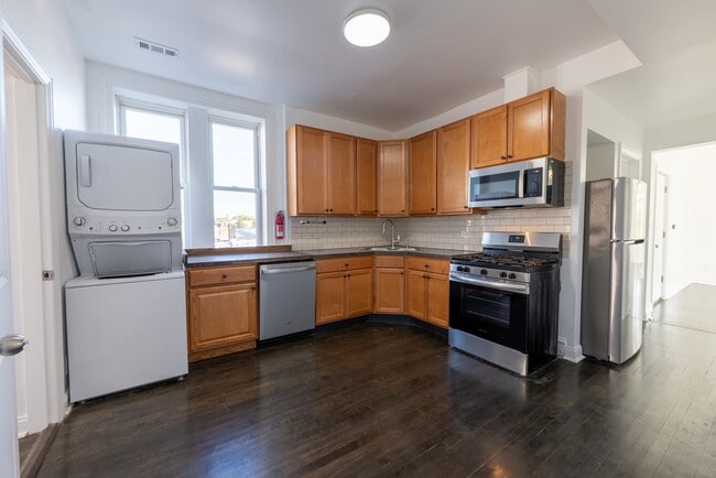 Building Photo - 1532 N Harding Ave Unit 3