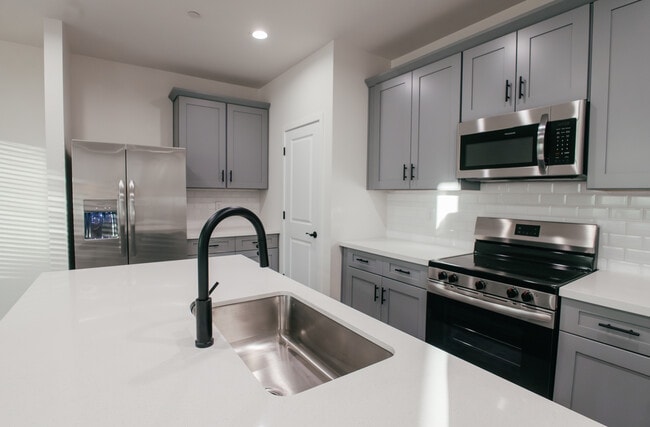 Photo - 1964 E Don Carlos Ave