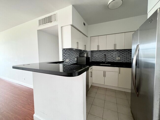 Photo - 7441 Wayne Ave Unit 6Q