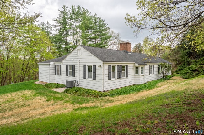 Photo - 30 Hillsboro Dr