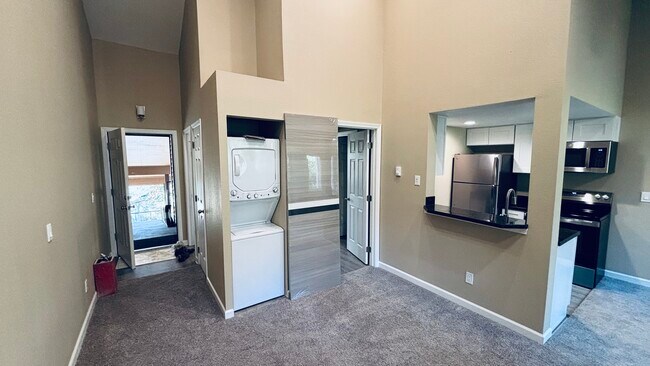 Photo - 9971 SE Talbert St Unidad 9971 SE Talbert St.