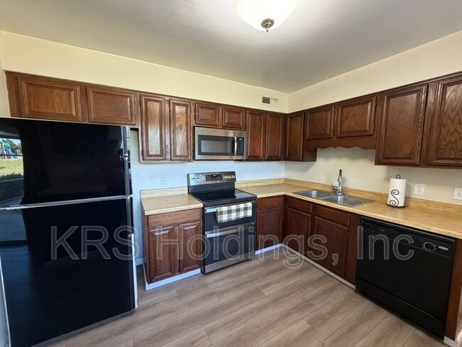 Photo - 917 Timber Creek Pl
