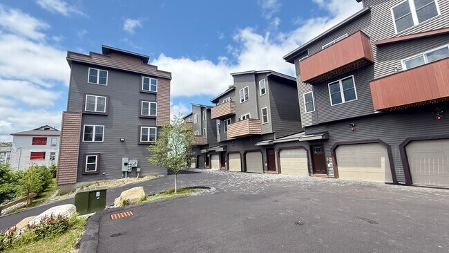 Photo - 60 Richards St Condo Unit C