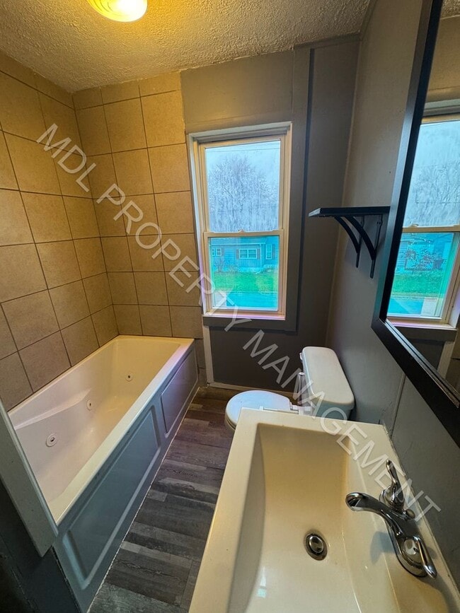 Photo - 311 Elm St Unit 2