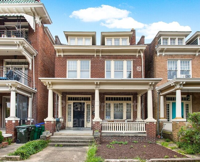 Photo - 223 N Arthur Ashe Blvd Casa