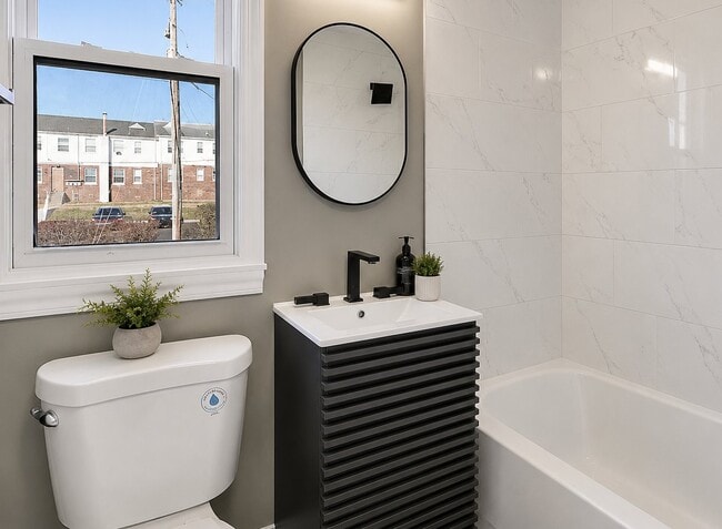1005 S Main St Unit A2