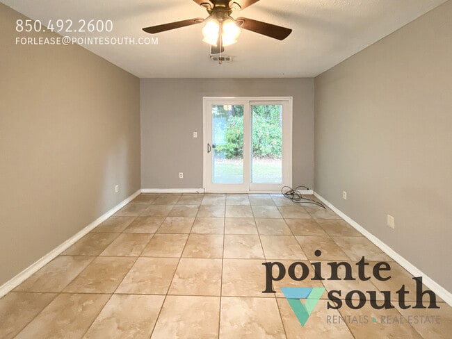 Photo - 6427 Schoel Ln