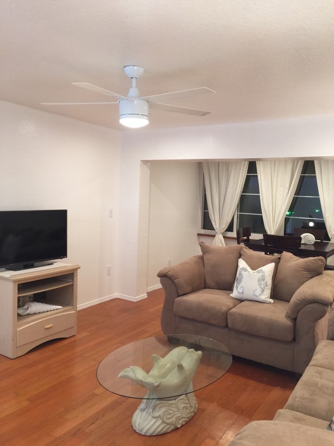 Living Room - 21320 Brinson Ave Unit 219