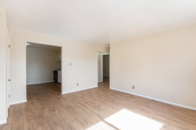 Photo - Adler Apartments