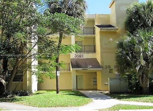 Photo - 3561 SW 117th Ave Condominio Unidad 7-104