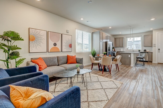 Photo - Canvas at Castle Rock