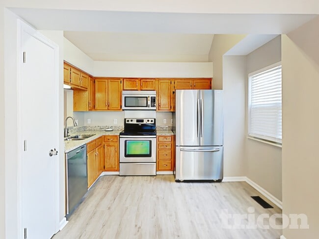 Photo - 5713 Briarwick Ct