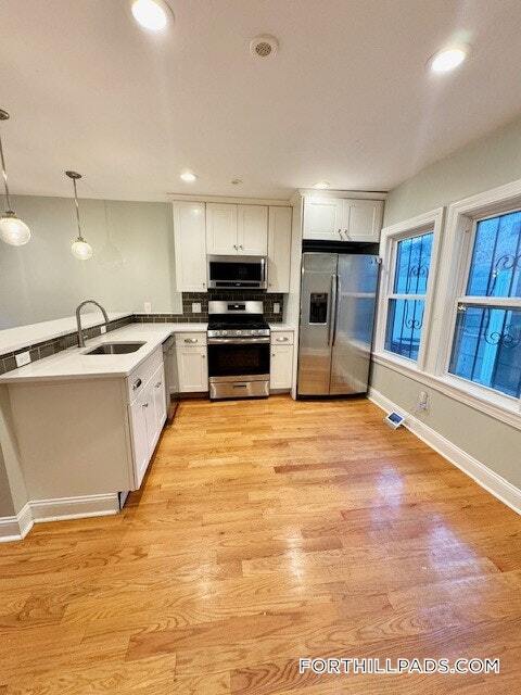 Building Photo - 6 St James Pl Rental