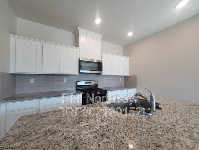 Photo - 109 Clownfish St