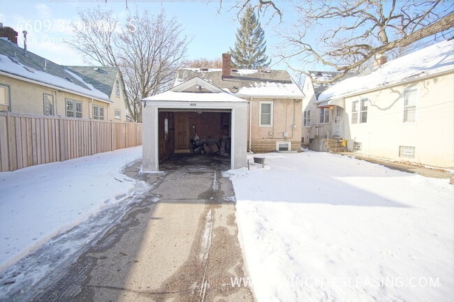 Photo - 4609 S 34th Ave