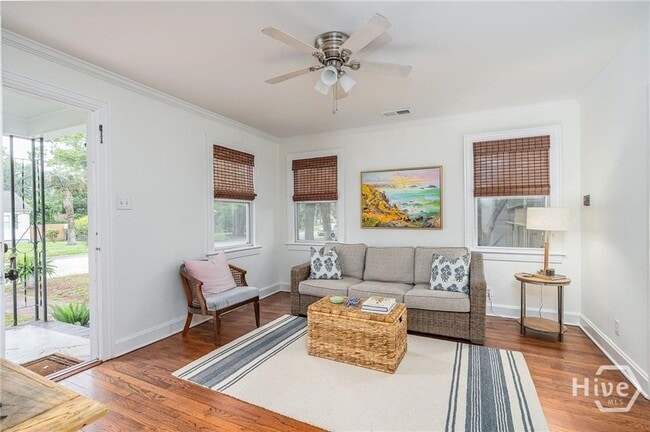 Photo - 2220 E 38th St