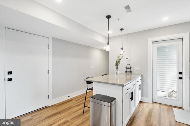 Photo - 3965 Lancaster Ave Apartment Unit 204