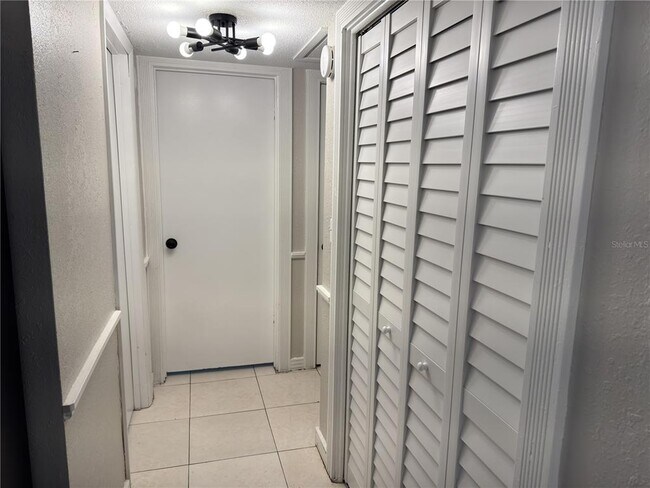 Photo - 3074 Brookview Ave Unit B