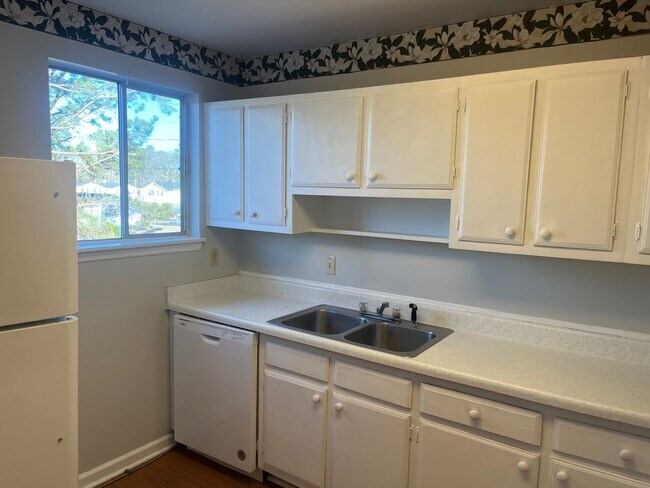 Photo - 2 Bed, 1 Bath Apartment