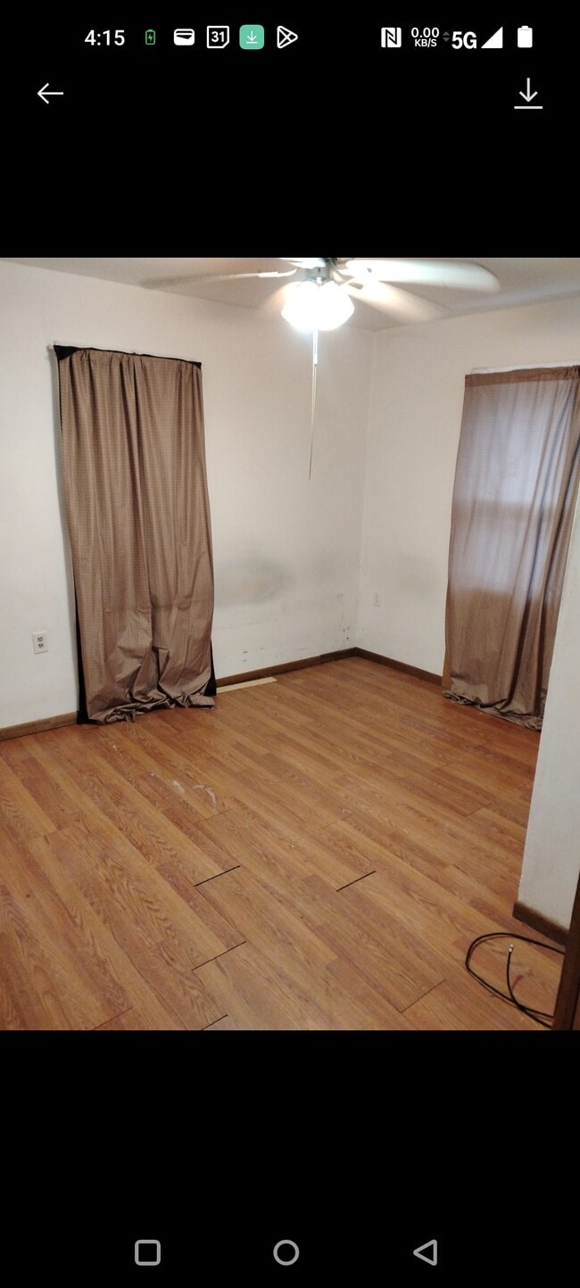 Photo - 4900 Parkview Dr