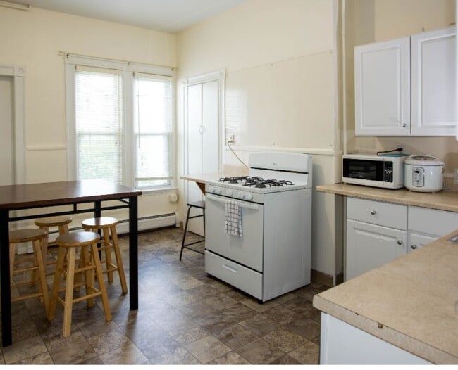 Photo - 42 Everett St Unit 2