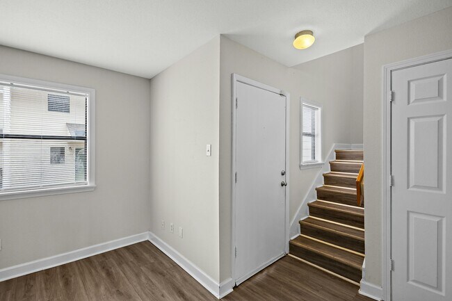 Photo - 1013 Windrose Dr