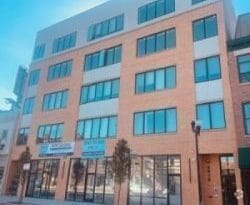 Building Photo - 4010 N Lincoln Ave Rental