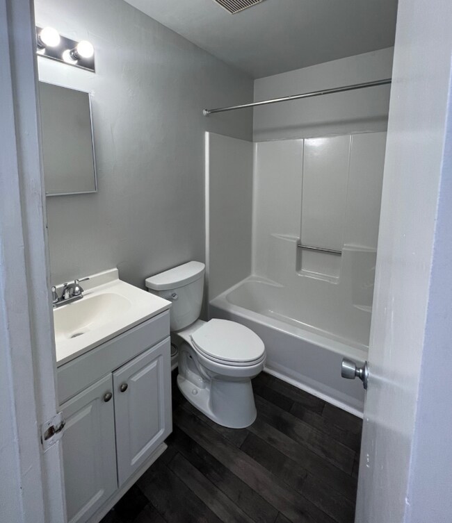1568 N King St Unit 1LG