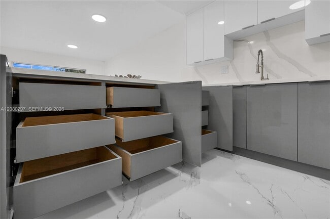 Photo - 5100 SW 90th Ave Unit 109
