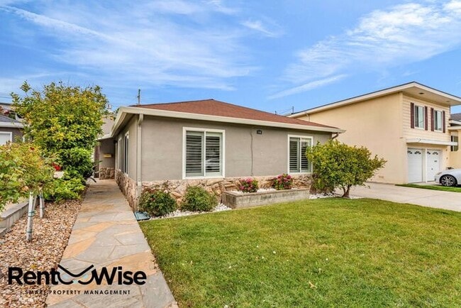 Photo - 110 Cuesta Dr