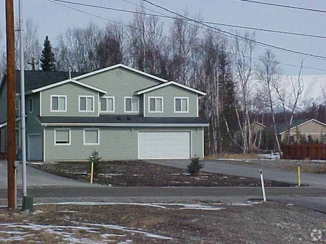 Building Photo - 2191 W Ridgewood Dr Unit B Rental