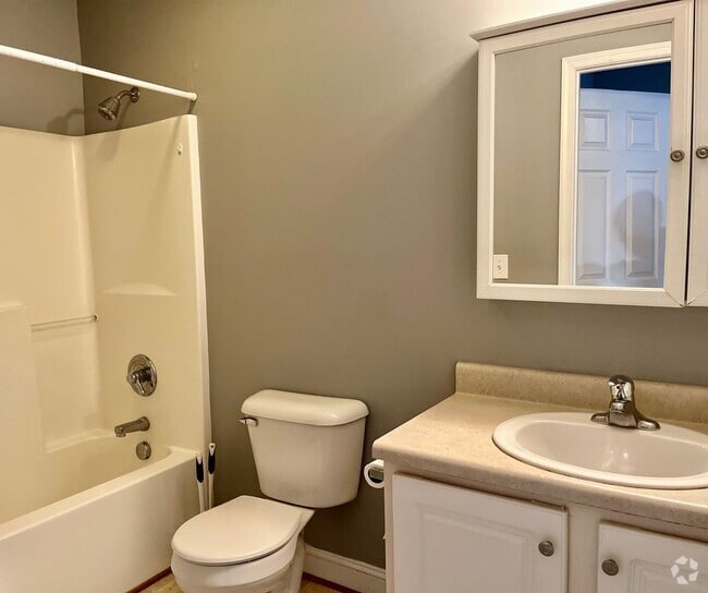 Building Photo - Available Now!! Rental